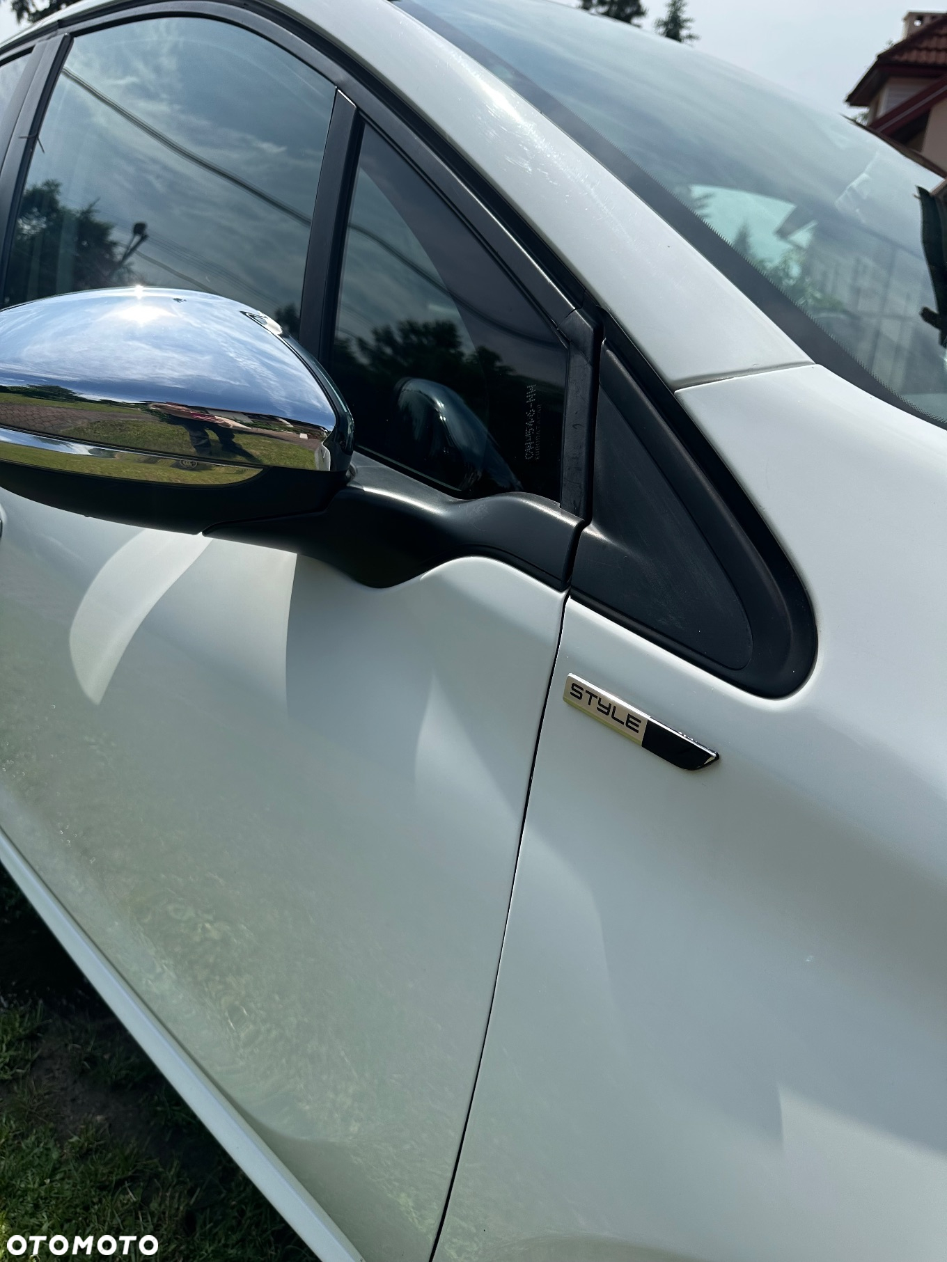 Peugeot 208 - 10