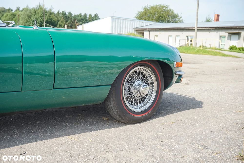Jaguar E-Type - 5