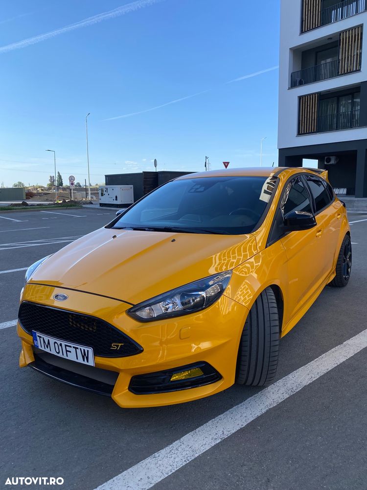 Ford Focus 2.0 EcoBoost ST - 2