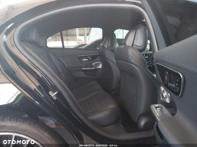 Mercedes-Benz Klasa C 300 9G-TRONIC AMG Line - 10