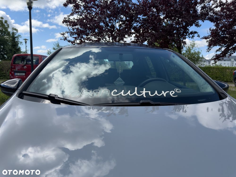 Volkswagen Golf 2.0 GTI - 13