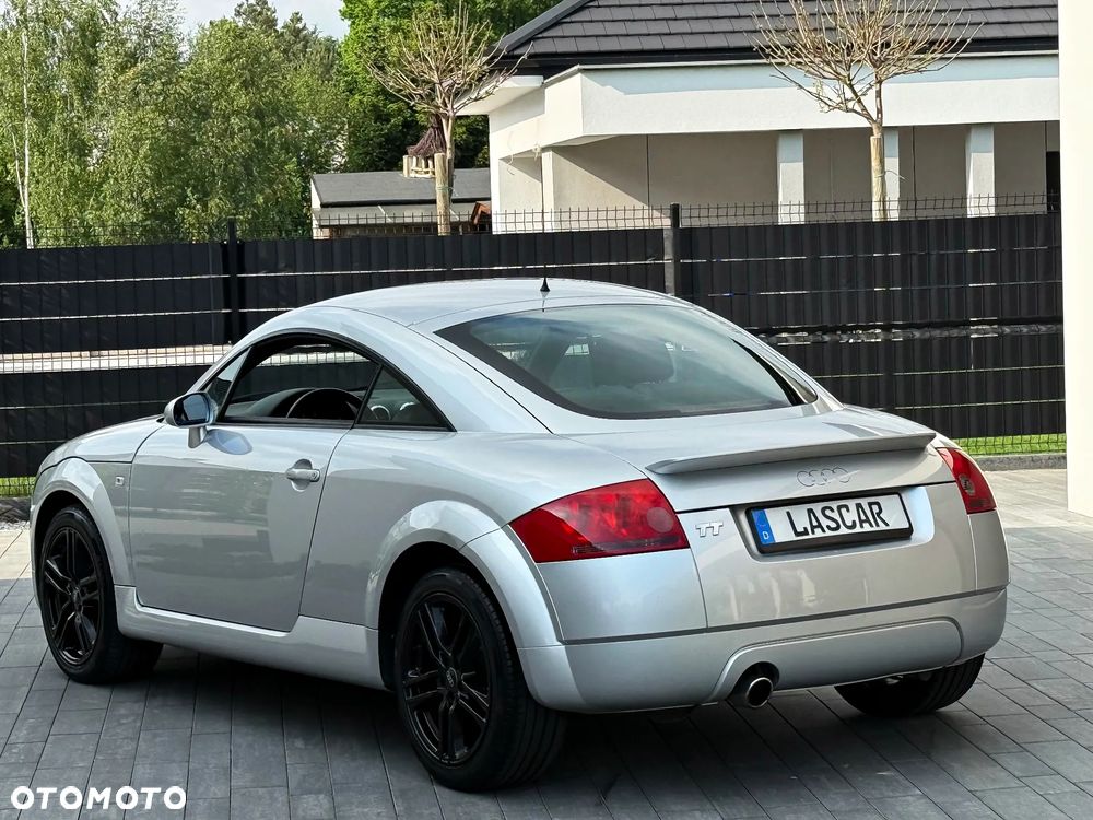Audi TT Coupé - 17