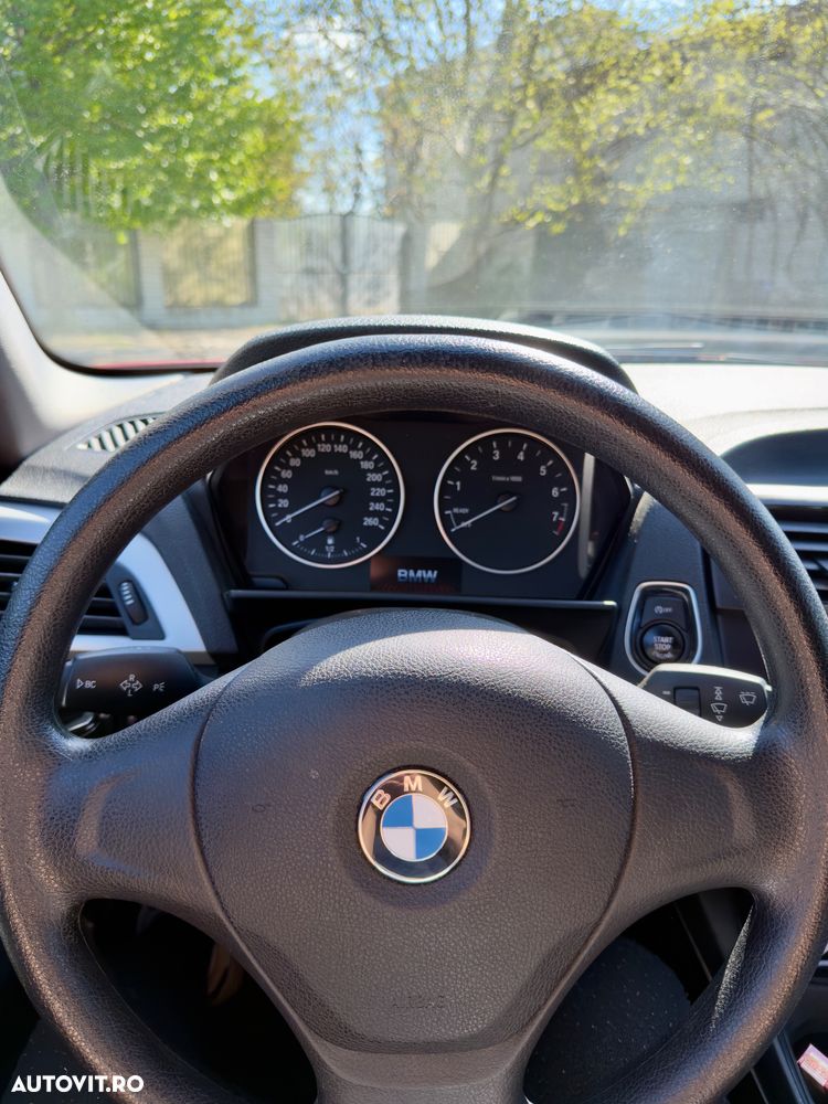 BMW Seria 1 116i - 5