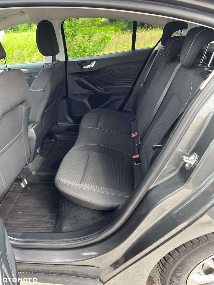 Ford Focus 1.0 EcoBoost Titanium - 8