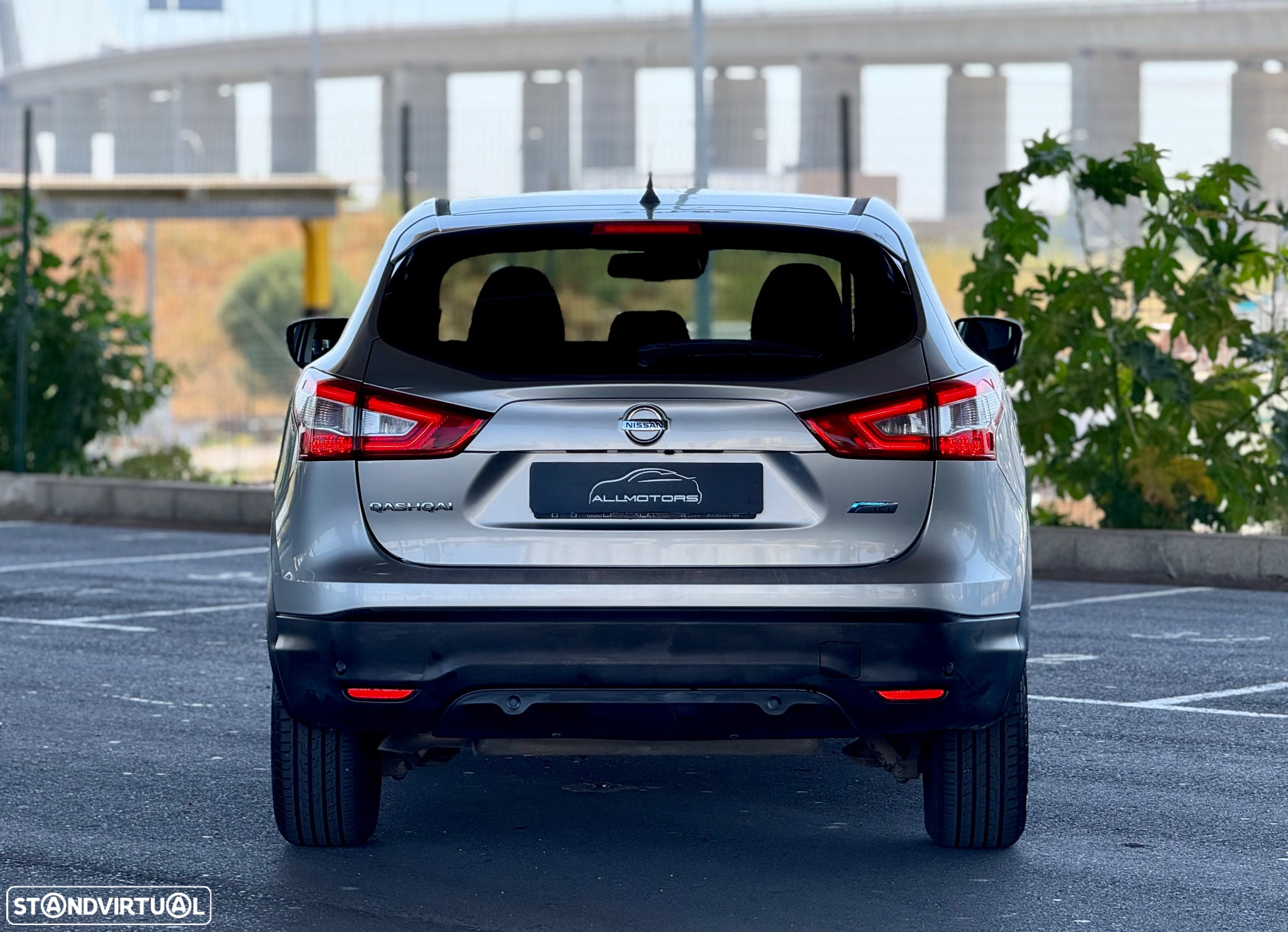 Nissan Qashqai 1.5 dCi N-Connecta - 14