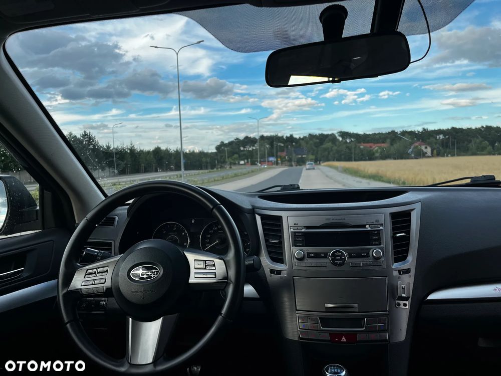 Subaru Legacy - 19