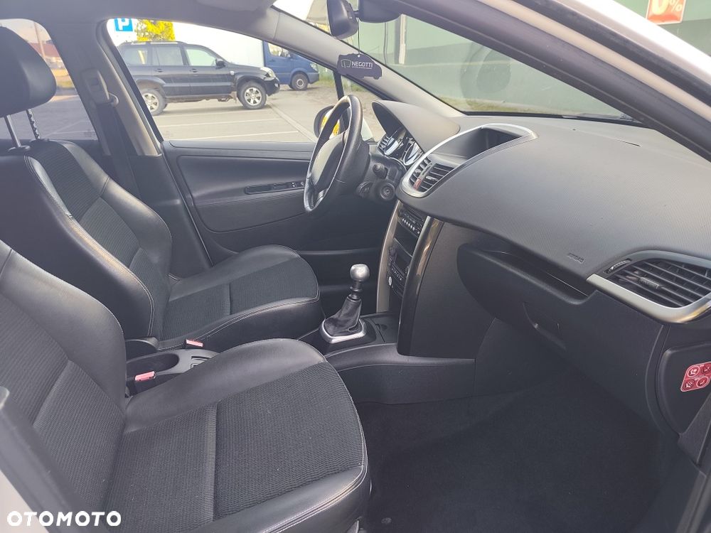 Peugeot 207 - 5
