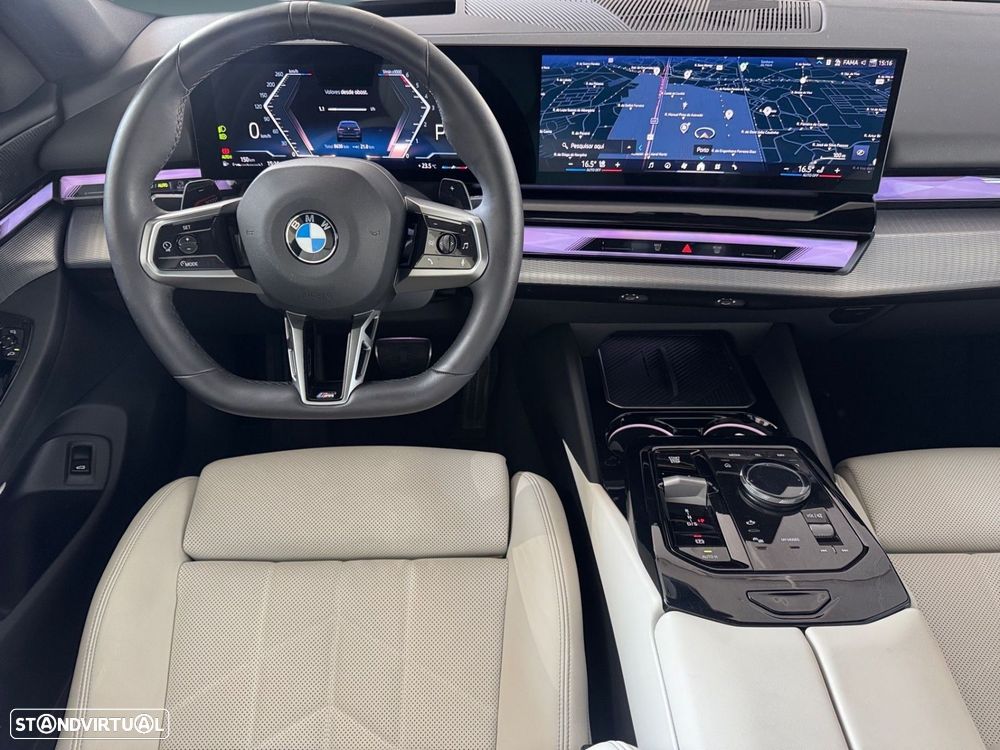 BMW 520 d Pack Desportivo M Pro — fotografia 8