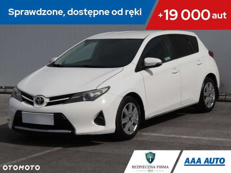 Toyota Auris - 2