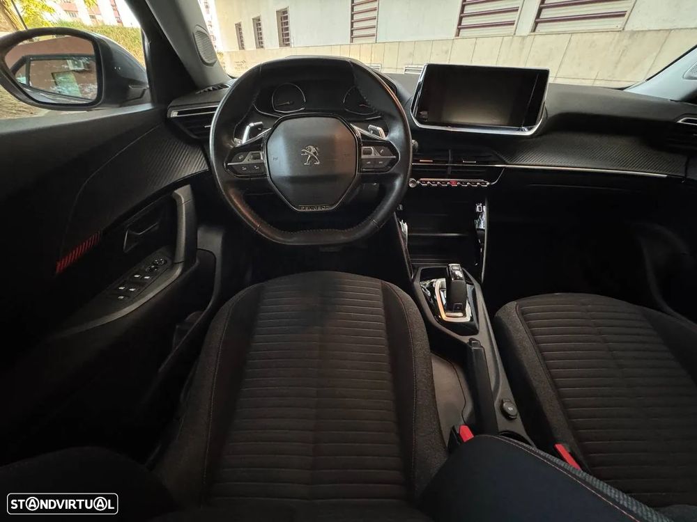 Peugeot 2008 1.2 PureTech Active EAT8 - 8