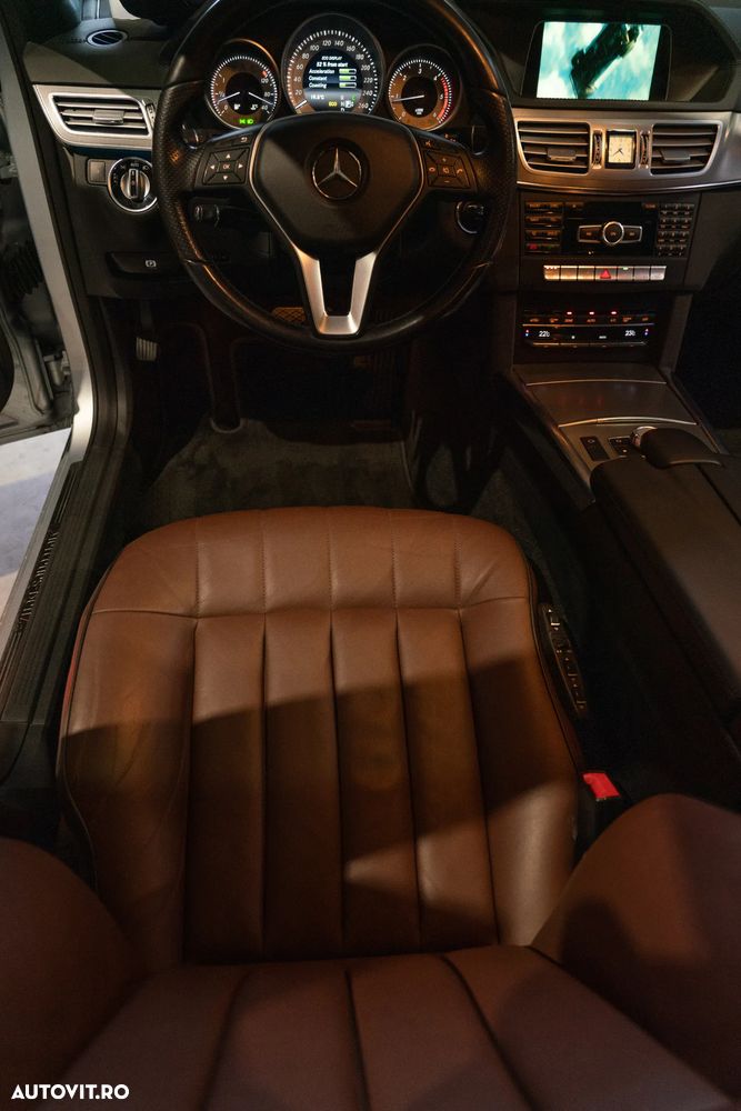 Mercedes-Benz E 250 CDI 4Matic - 12