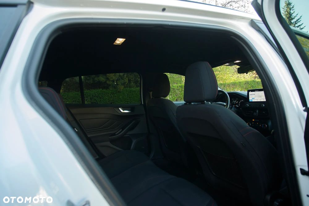 Ford Focus 1.5 EcoBlue ST-Line Business - 33