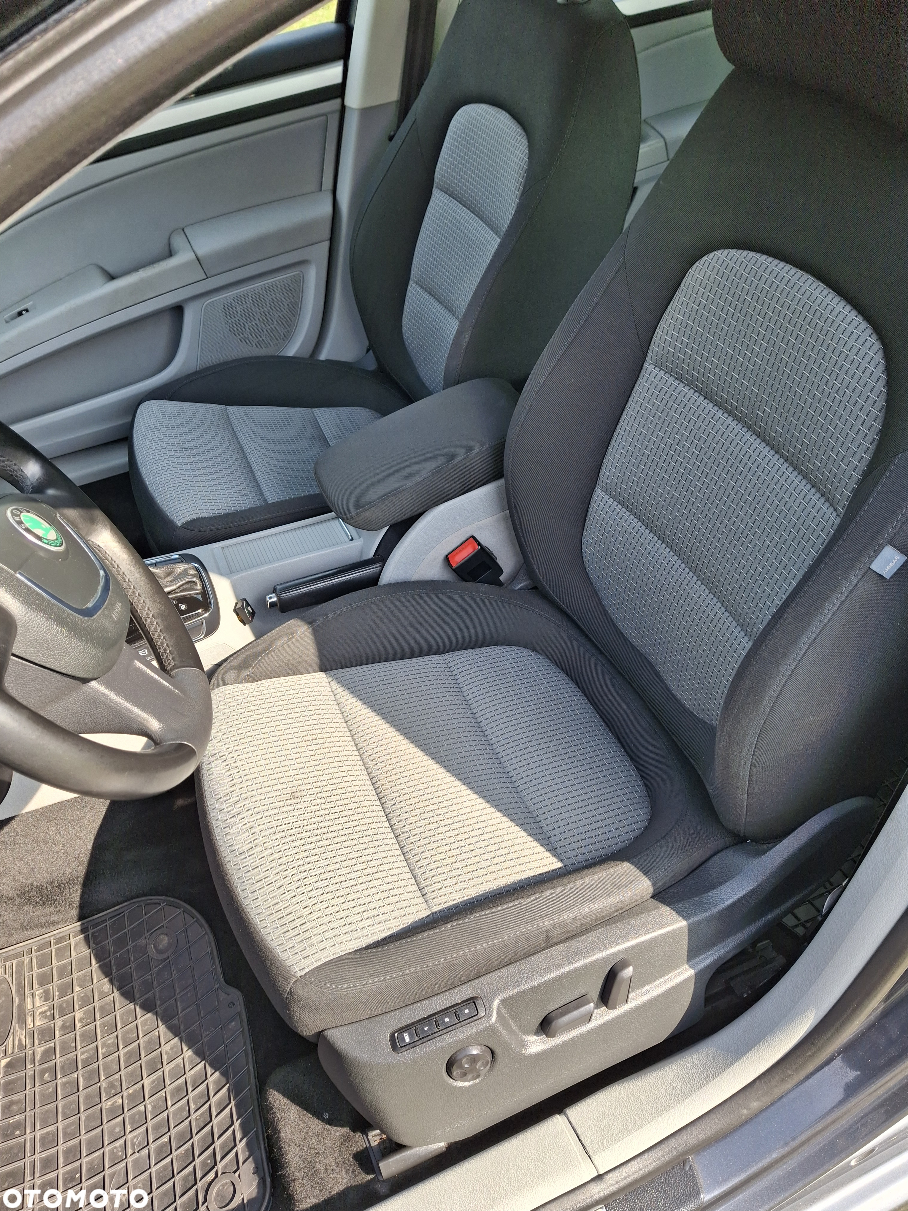 Skoda Superb 1.8 TSI Comfort DSG - 15