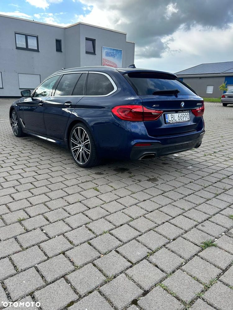 BMW Seria 5 530d xDrive - 4