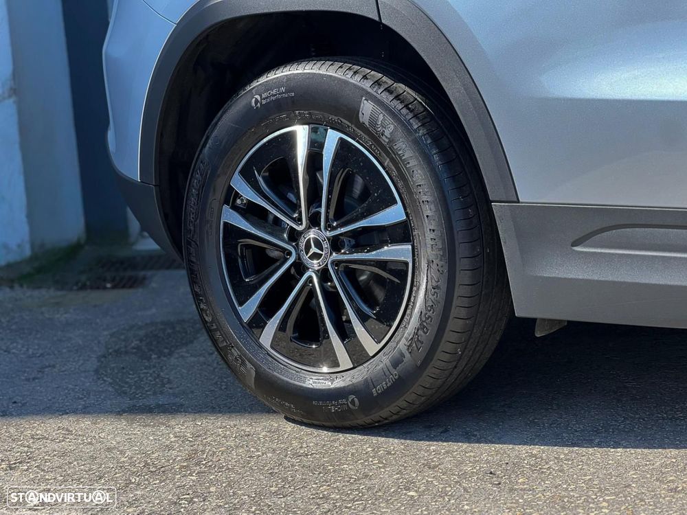 Mercedes-Benz GLA 200 Progressive - 4