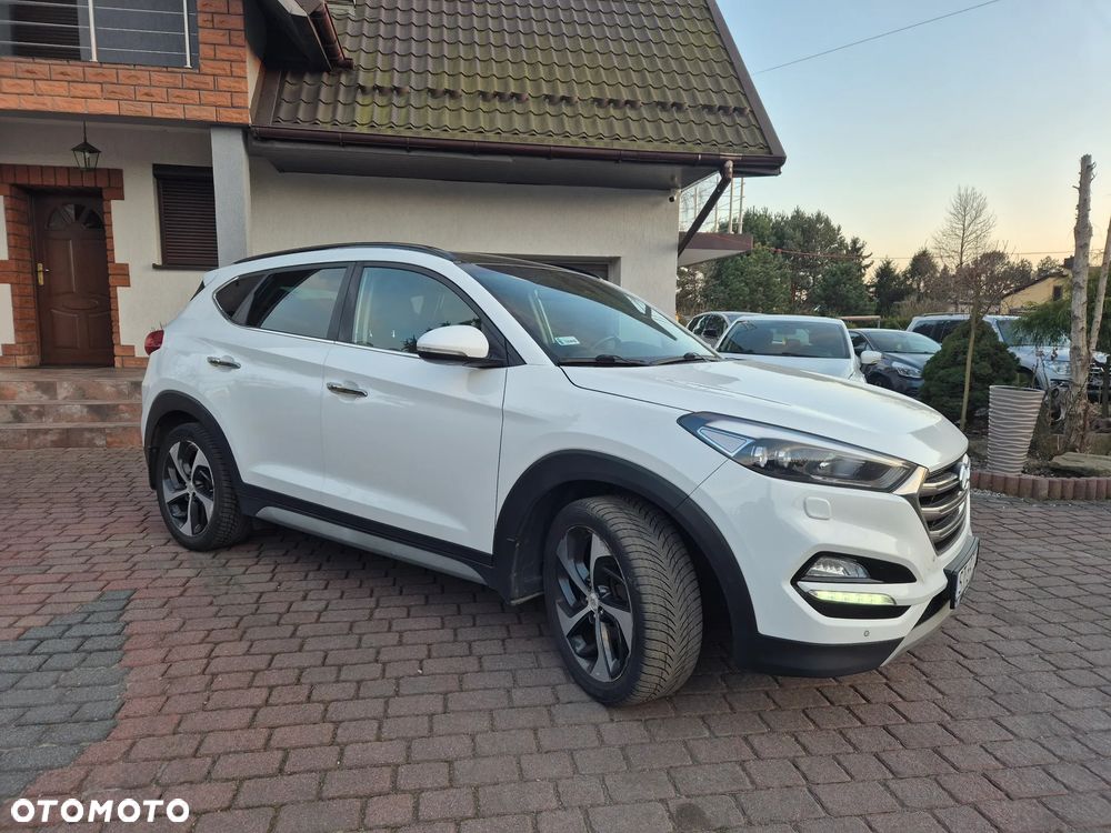 Hyundai Tucson 2.0 CRDI BlueDrive Style 2WD - 7