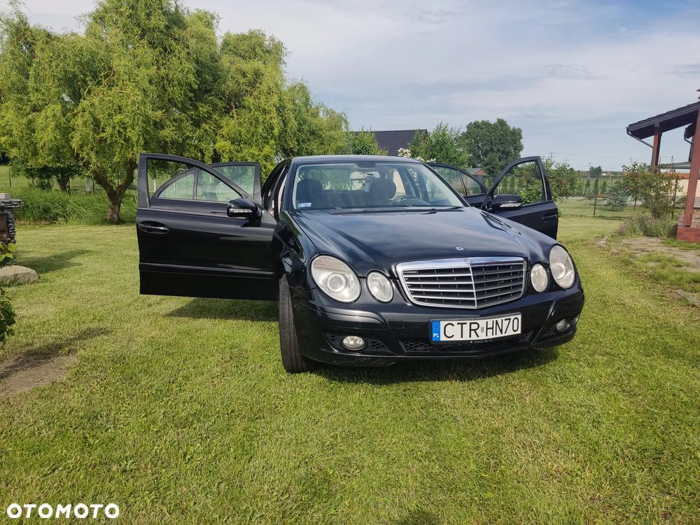 Mercedes-Benz Klasa E 200 CDI Classic - 1