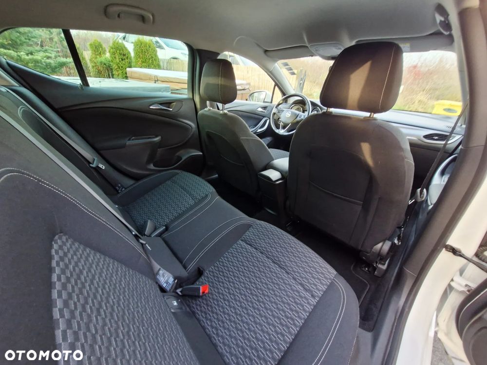 Opel Astra 1.6 CDTI Enjoy - 13