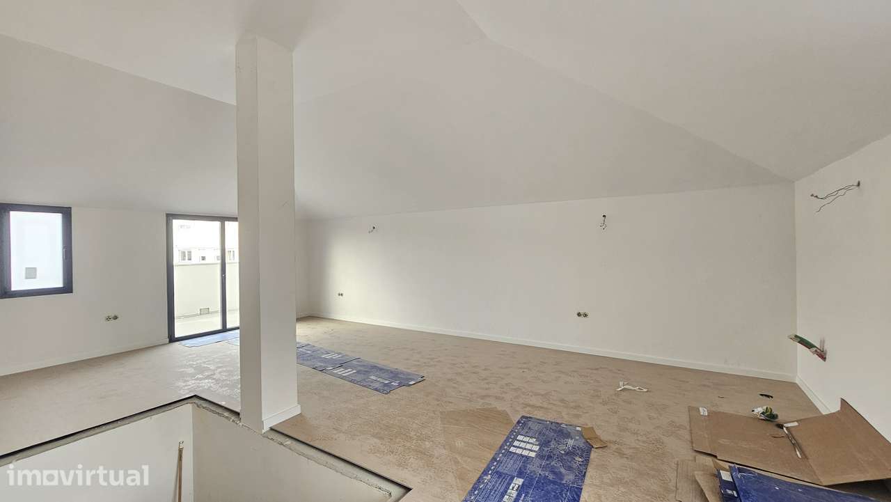 Apartamento | T2 | Duplex | 2 lugares de estacionamento - Grande imagem: 5/15