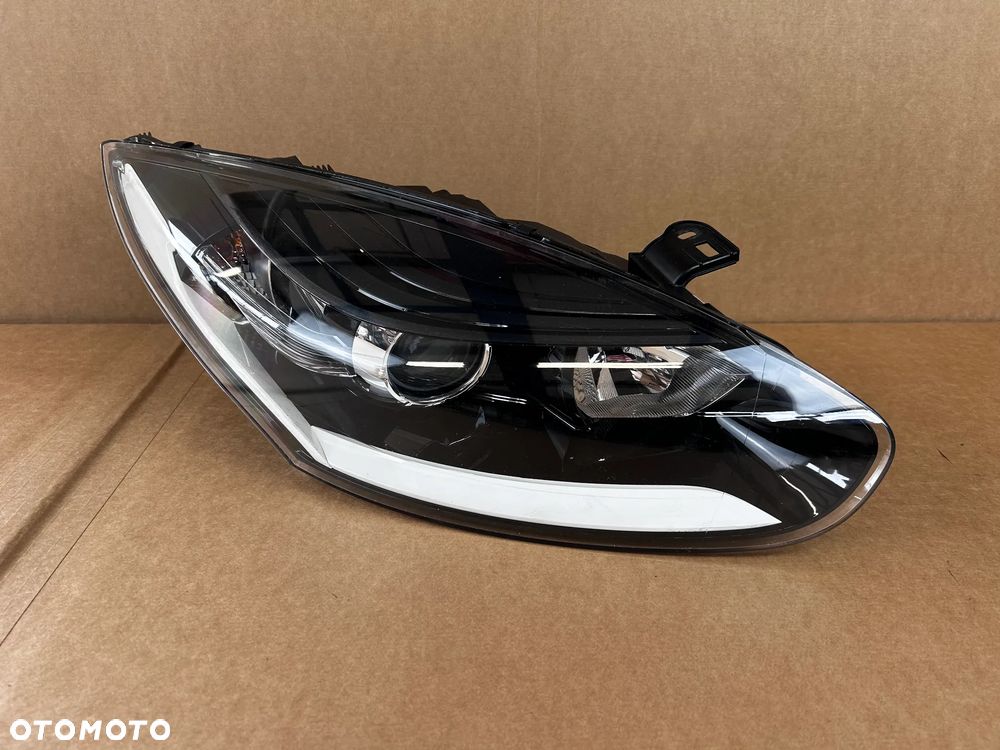RENAULT MEGANE III LIFT GT LAMPA REFLEKTOR PRZEDNI PRZEDNIA PRAWA PRZÓD 260105997R