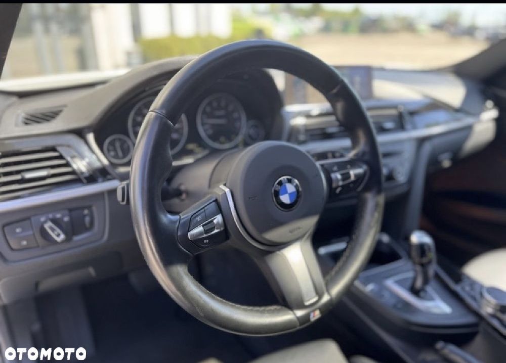 BMW Seria 3 335i Sport Line - 18