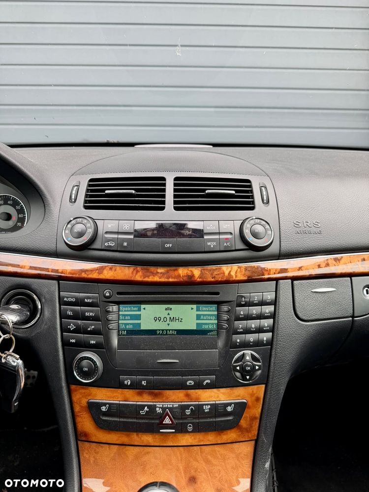 Mercedes-Benz Klasa E 200 Kompressor Elegance - 8