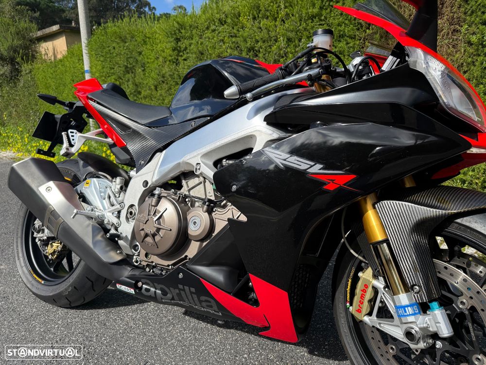Aprilia RSV 4 Factory - 6