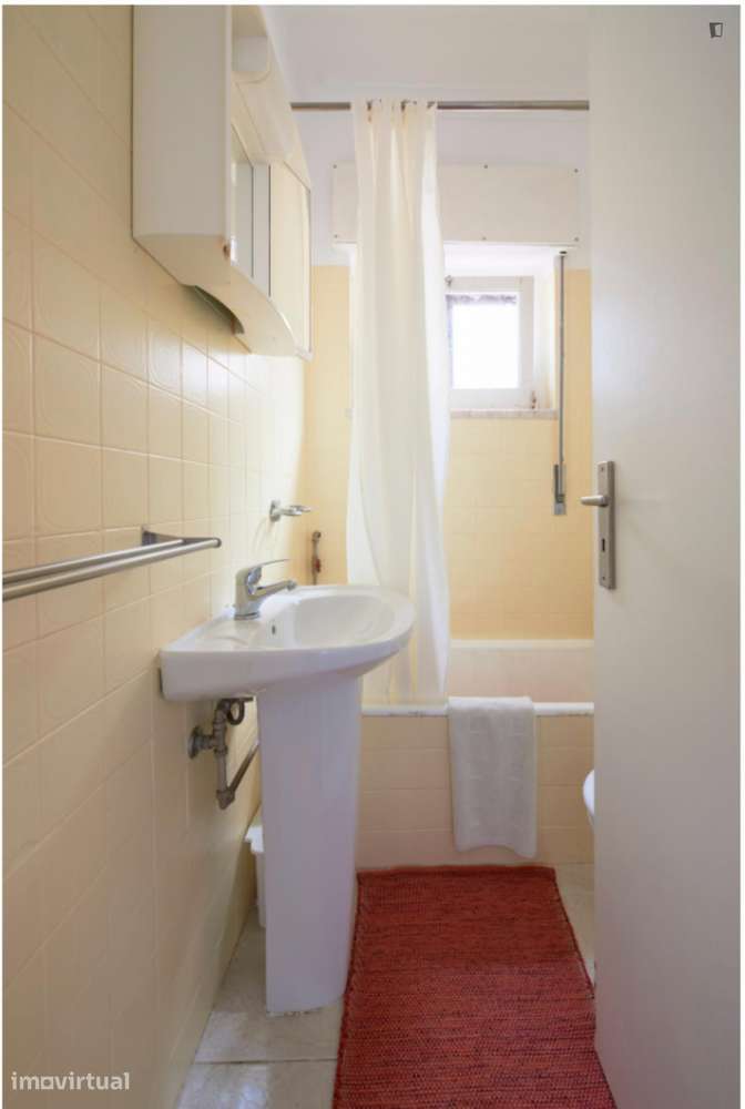 Quarto - localizado em Carcavelos Lisbon - Grande imagem: 3/12