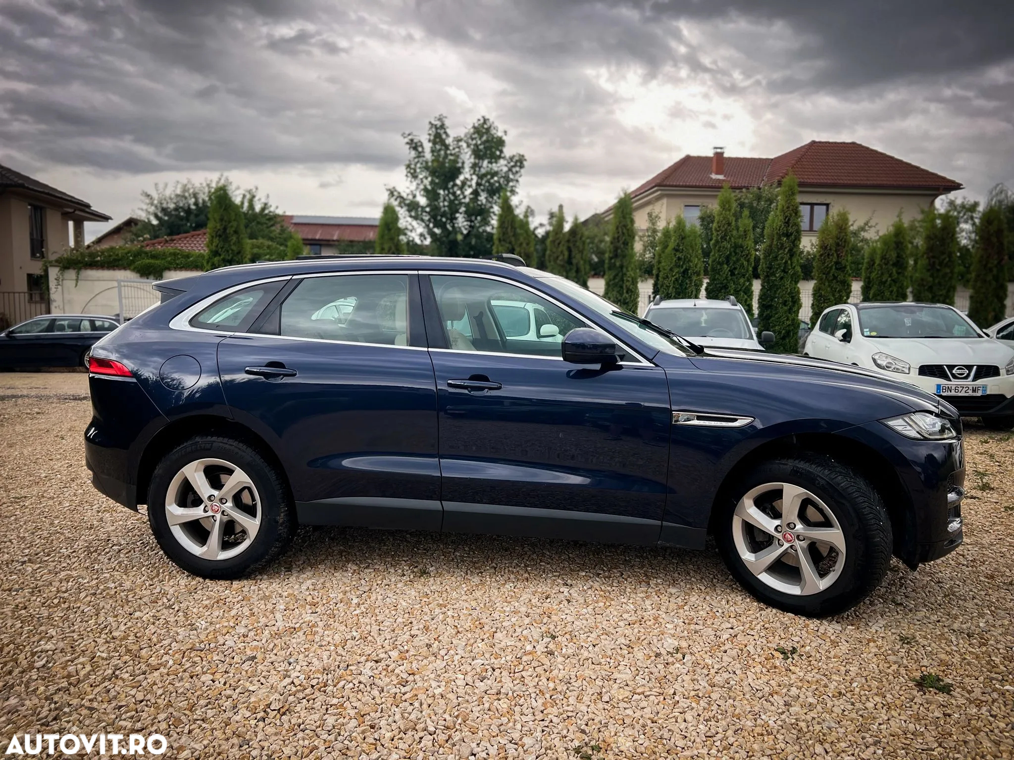 Jaguar F-Pace 20d AWD Aut. R-Sport Ingenium Edition - 4