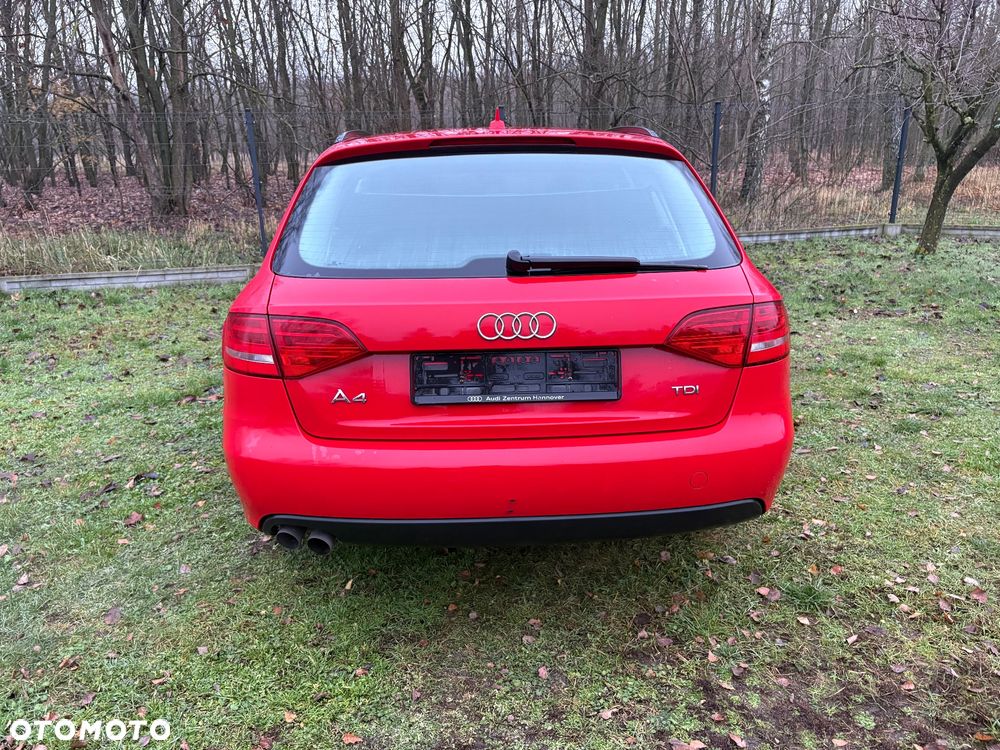 Audi A4 Avant - 16