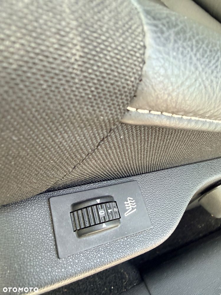Citroën C4 Cactus 1.2 PureTech Shine Edition S&S - 10
