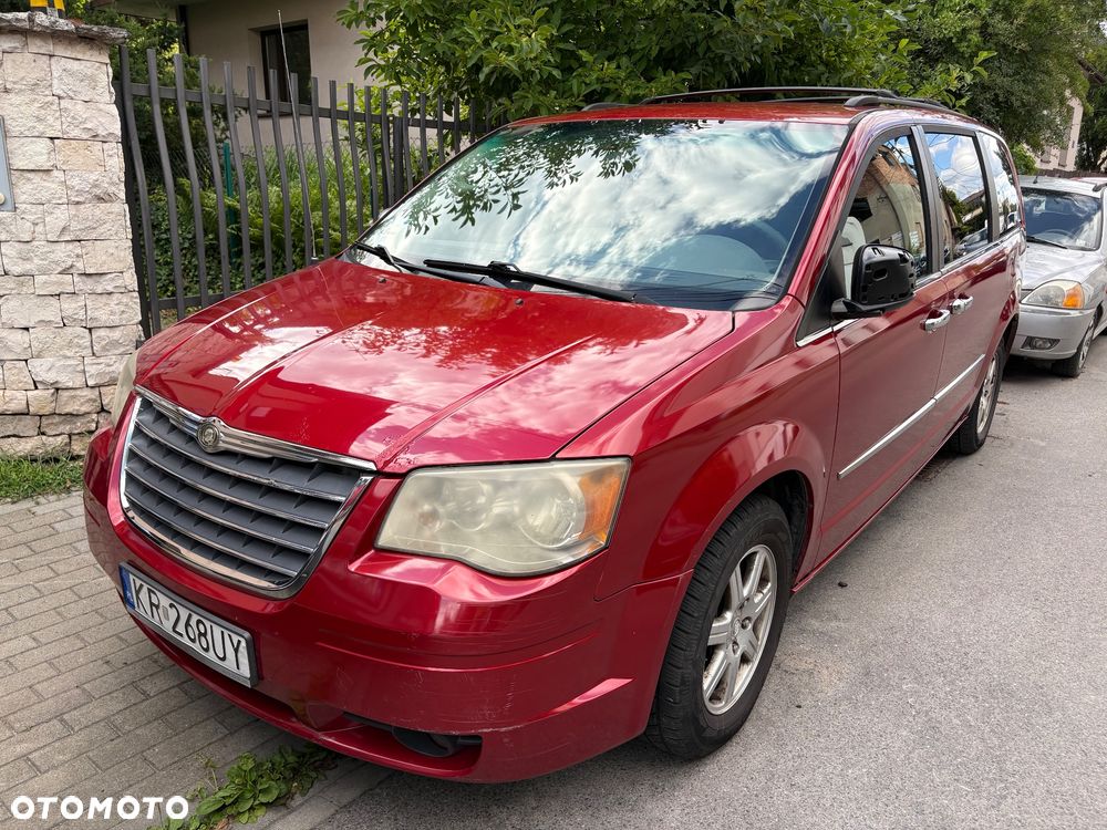 Chrysler Town & Country - 1