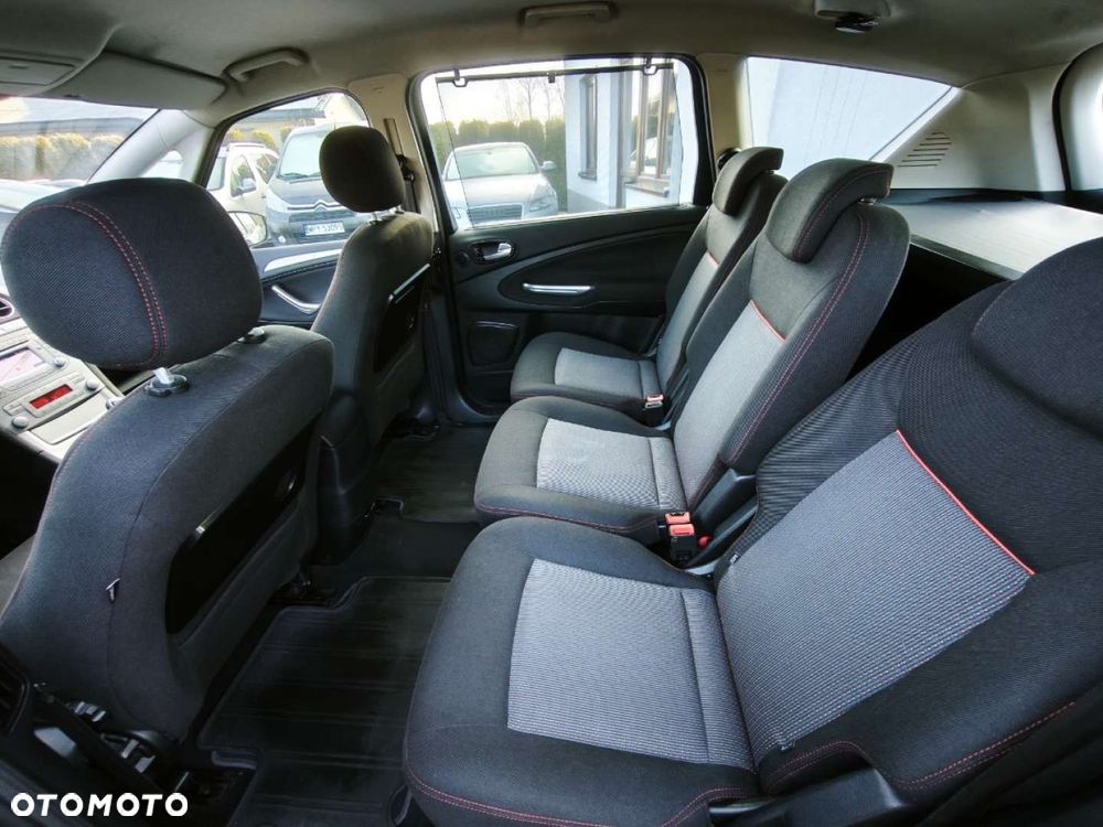 Ford S-Max - 15