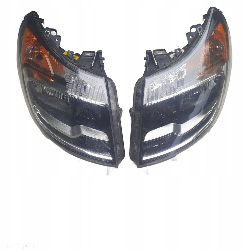 dodge ram promaster reflektory lampy przód - 1
