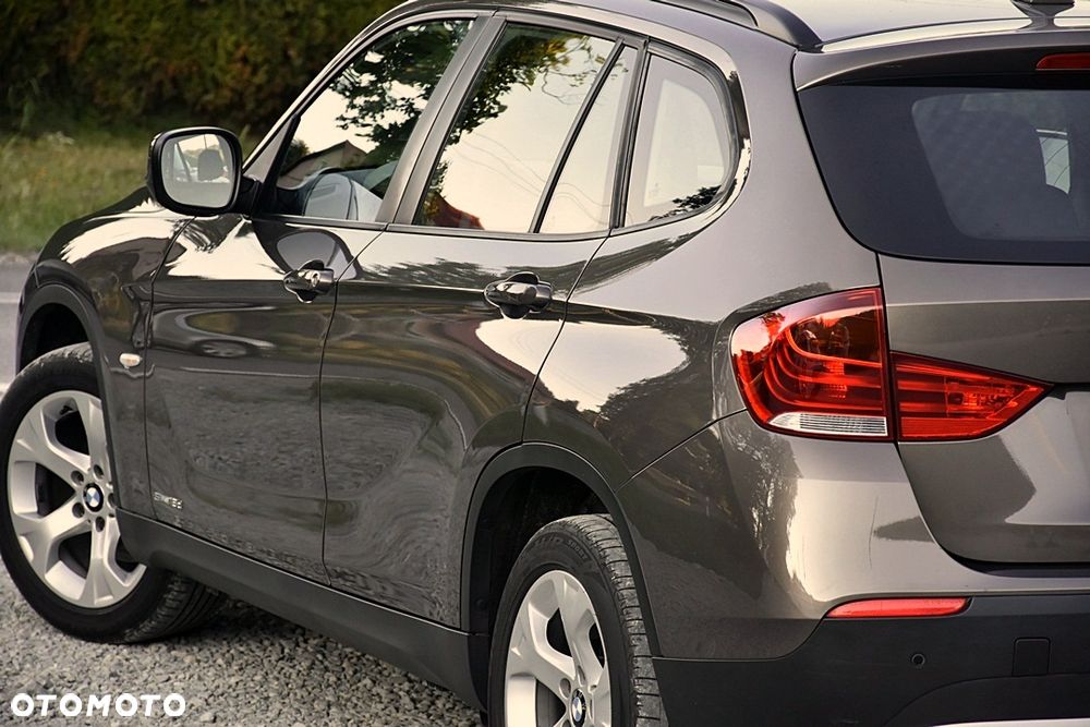 BMW X1 sDrive18d xLine - 12
