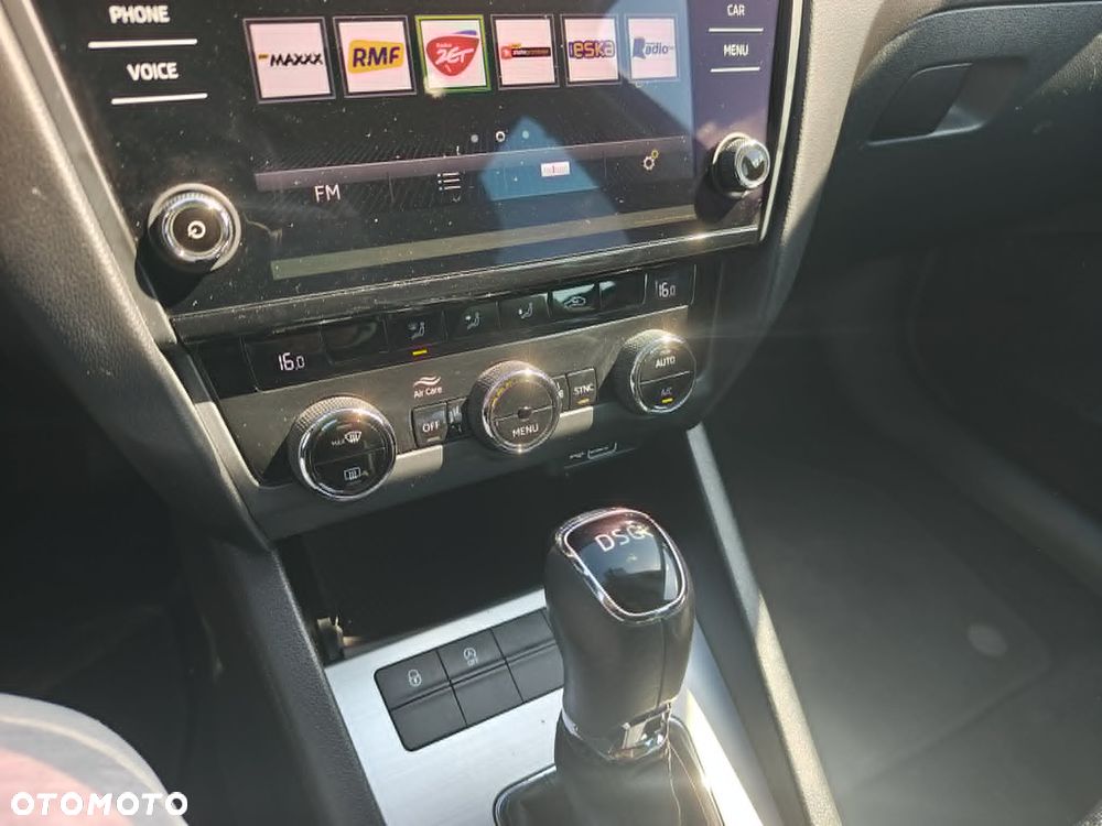 Skoda Octavia 2.0 TDI DSG Style - 19