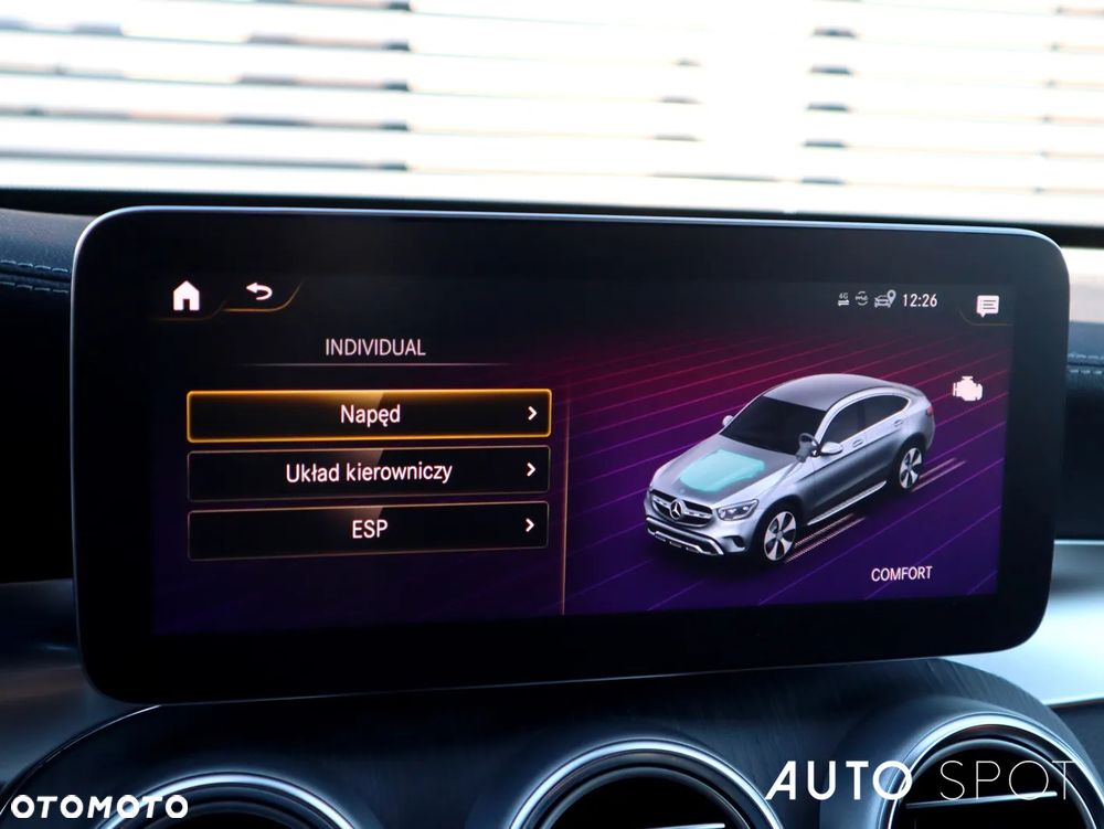 Mercedes-Benz GLC 300 d 4Matic 9G-TRONIC AMG Line - 31