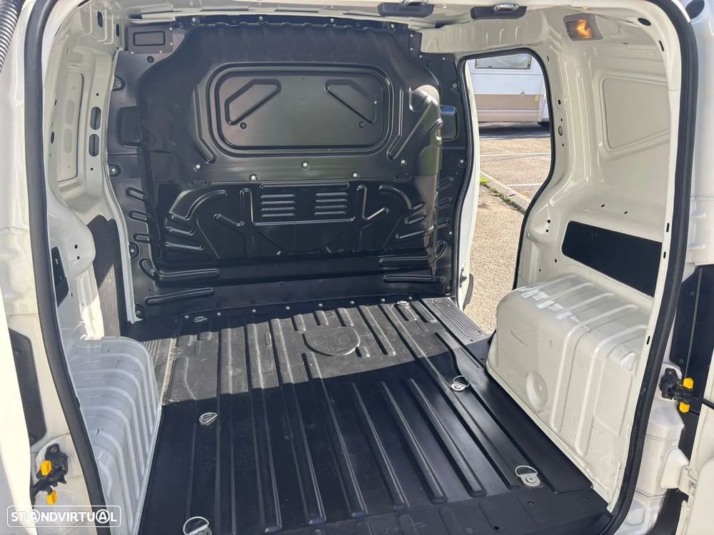 Fiat Fiorino 1.3 M-jet Adventure  A/C IVA DEDUTIVEL - 12