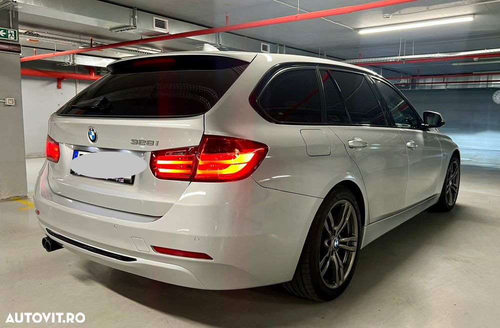 BMW Seria 3 328i xDrive AT Sport Line - 5