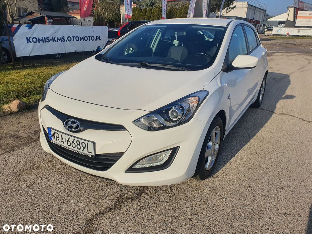 Hyundai i30 1.4 Intro Edition - 3