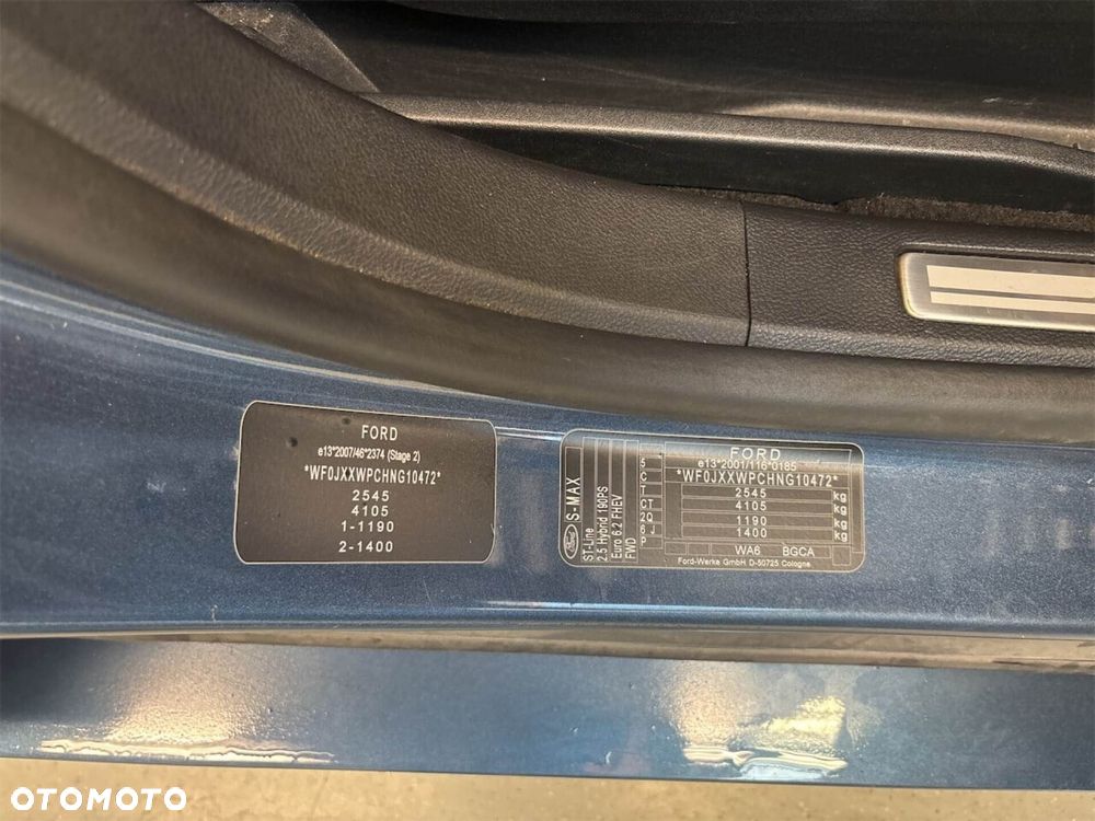 Ford S-Max 2.5 Duratec FHEV (7-Sitzer) ST-LINE - 23