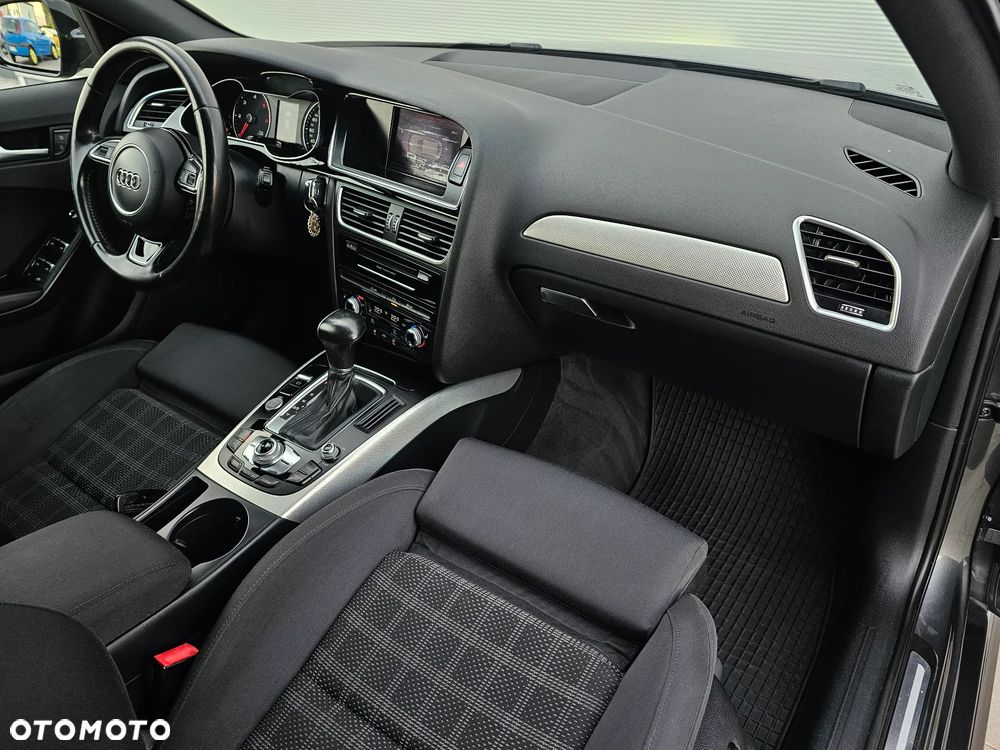 Audi A4 Avant 2.0 TDI DPF clean diesel multitronic S line Sportpaket - 35