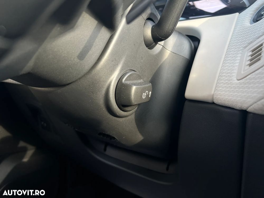 Land Rover Range Rover Velar 2.0 D200 MHEV Dynamic SE - 29