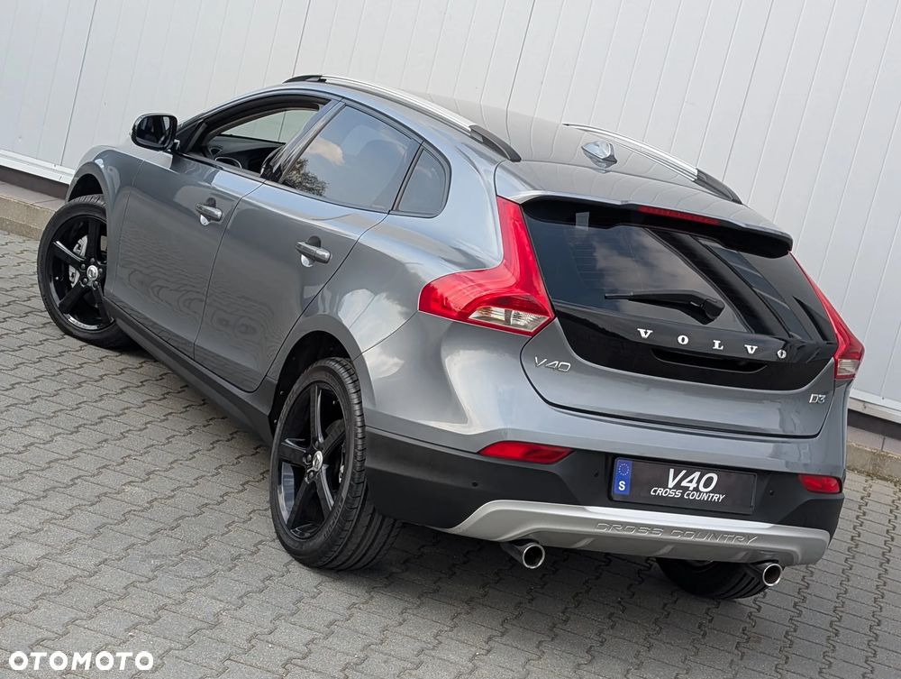 Volvo V40 Cross Country D3 Summum - 13