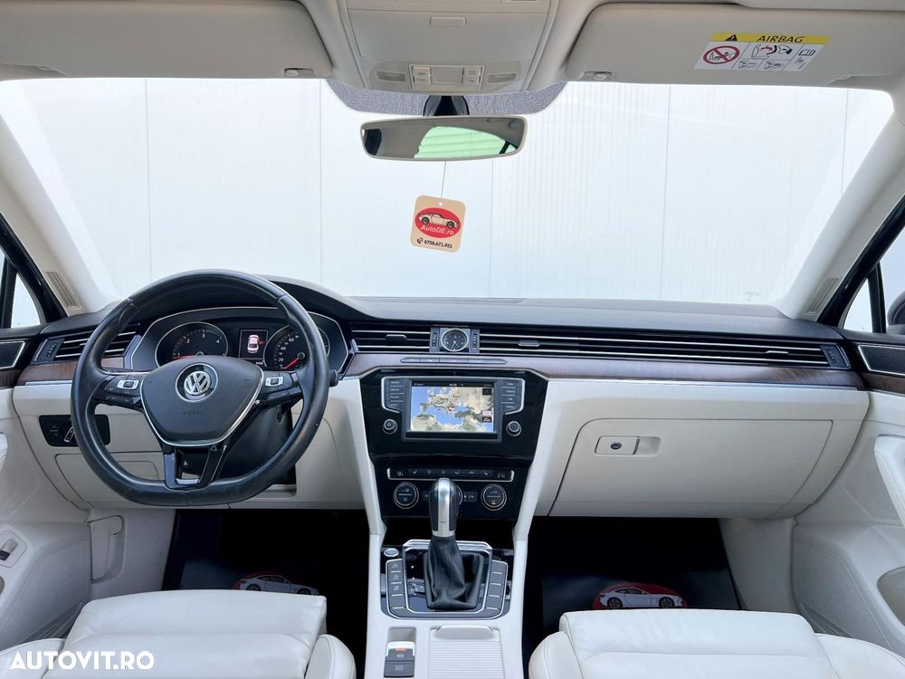 Volkswagen Passat - 8