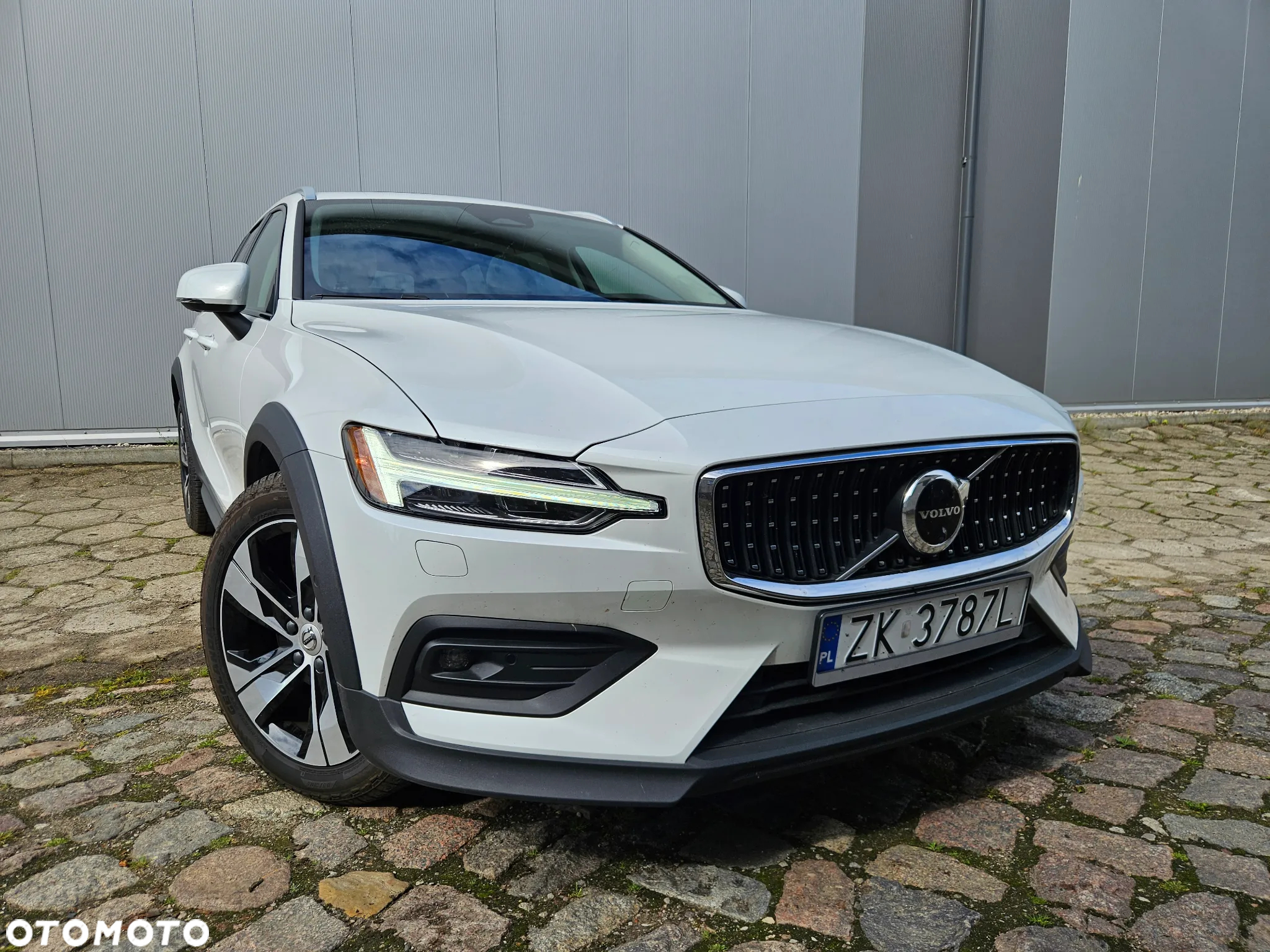 Volvo V60 B5 B AWD Geartronic Momentum - 4