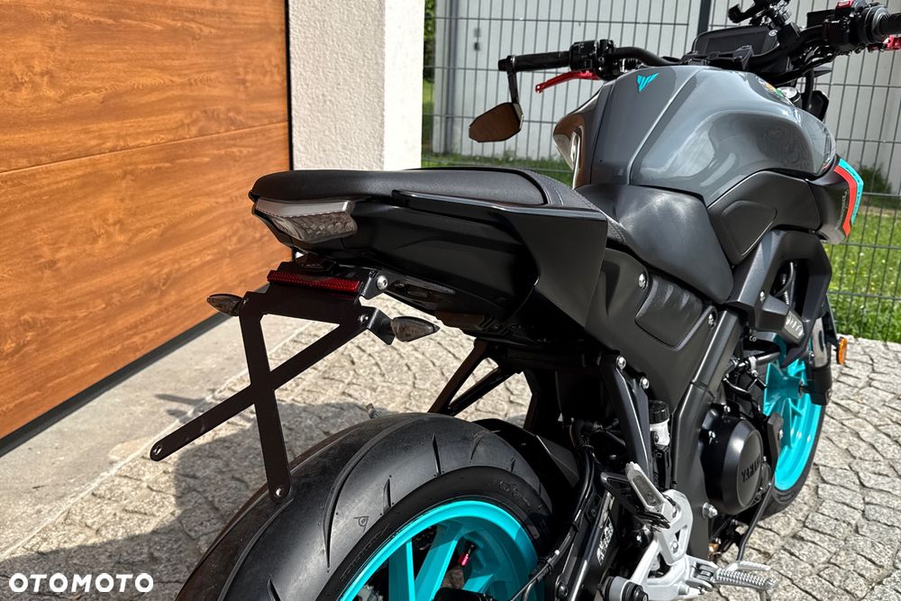Yamaha MT - 12