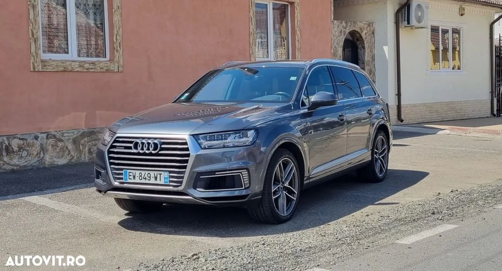 Audi Q7 - 1