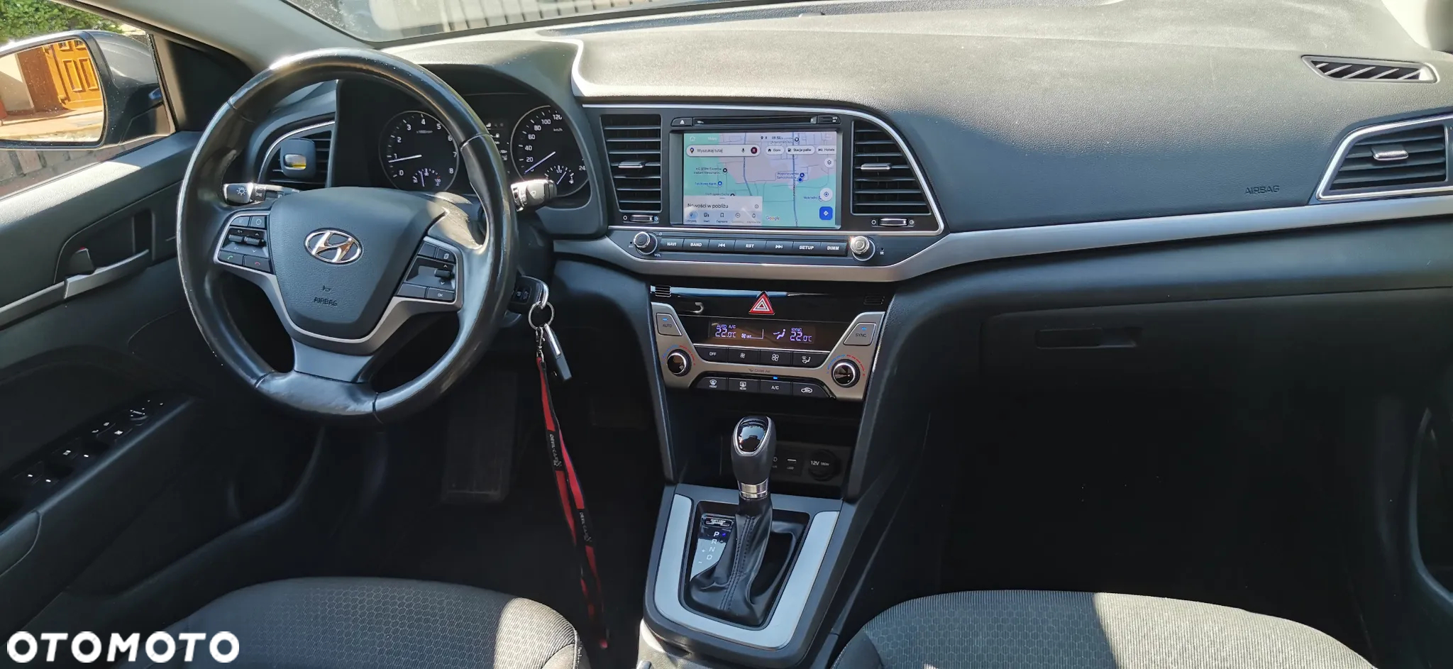 Hyundai Elantra - 10