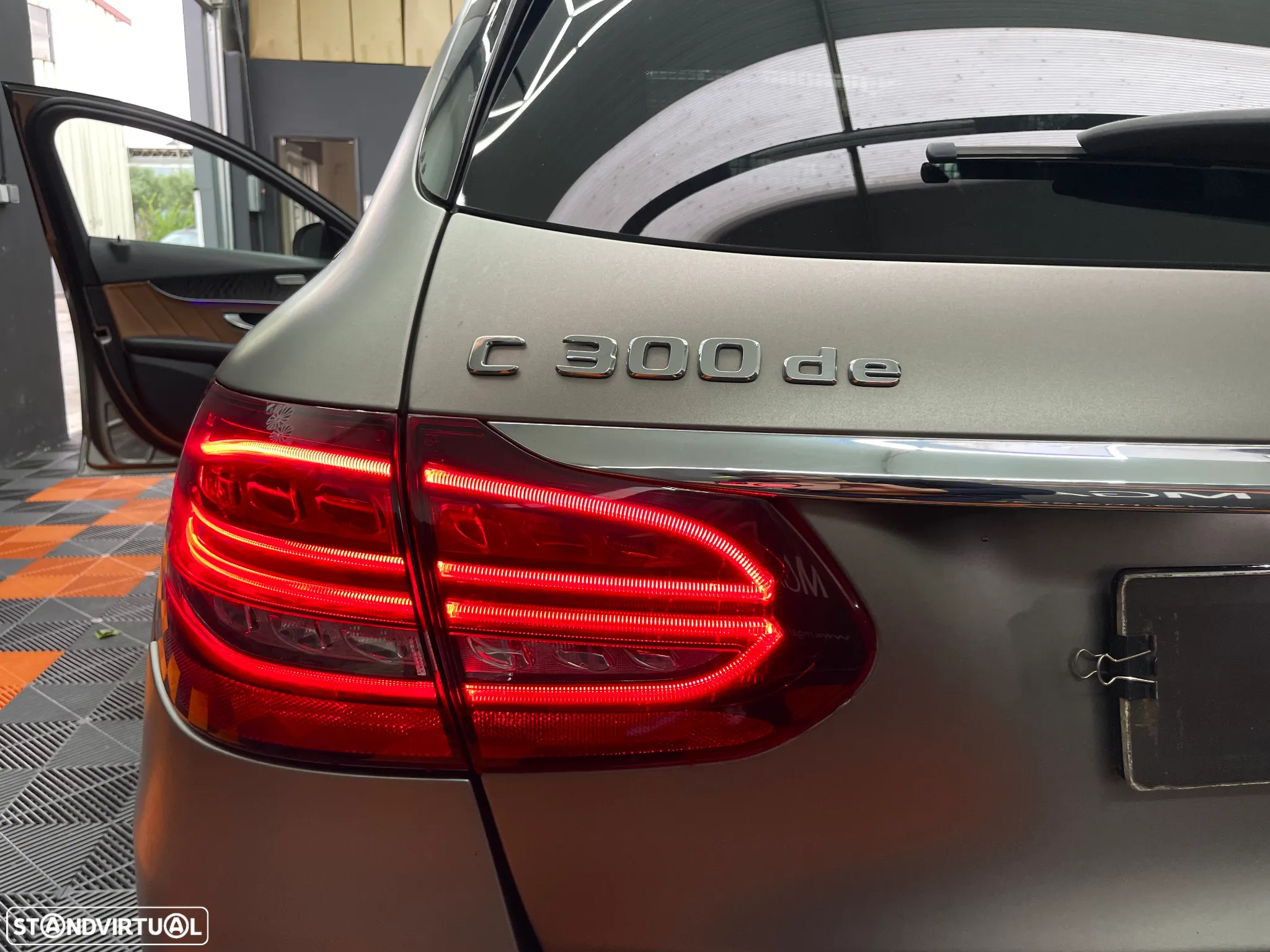 Mercedes-Benz C 300 de AMG Line - 31